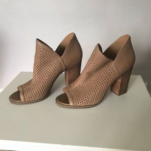 Beautiful Lucky Livey Bootie